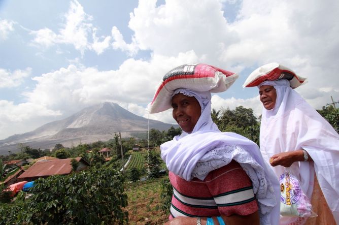 Mahasiswa Aceh Barat Galang Dana untuk Korban Erupsi Sinabung